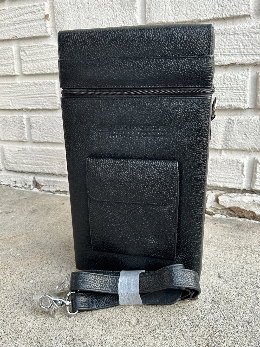 ROYCE New York Leather Connoisseur Wine Carrier Black Color